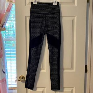 Striped mesh leggings